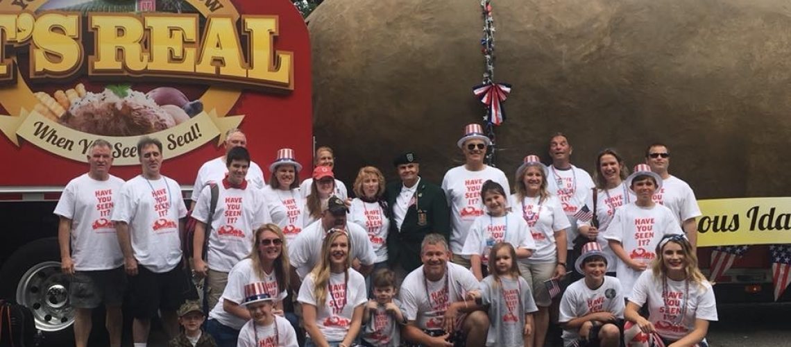 The whole gang at the parade!